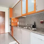 Spacious 2br Family Parking Near Centre 아파트 포르투