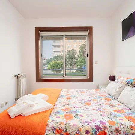 Spacious 2Br Apt With Free Parking In Porto *
