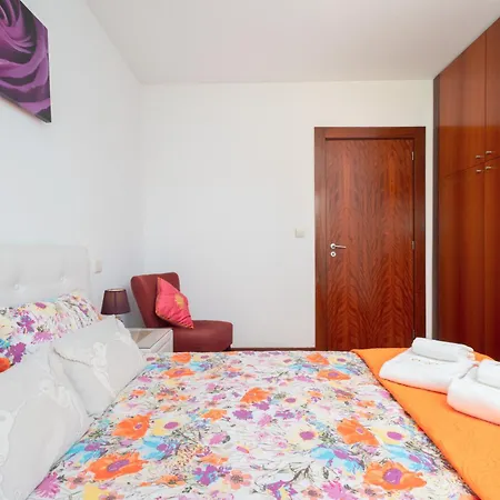 Апартаменты Qian Rio Douro 2br Free Parking Порту