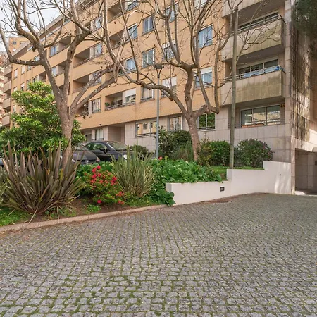 Апартаменты Qian Rio Douro 2br Free Parking